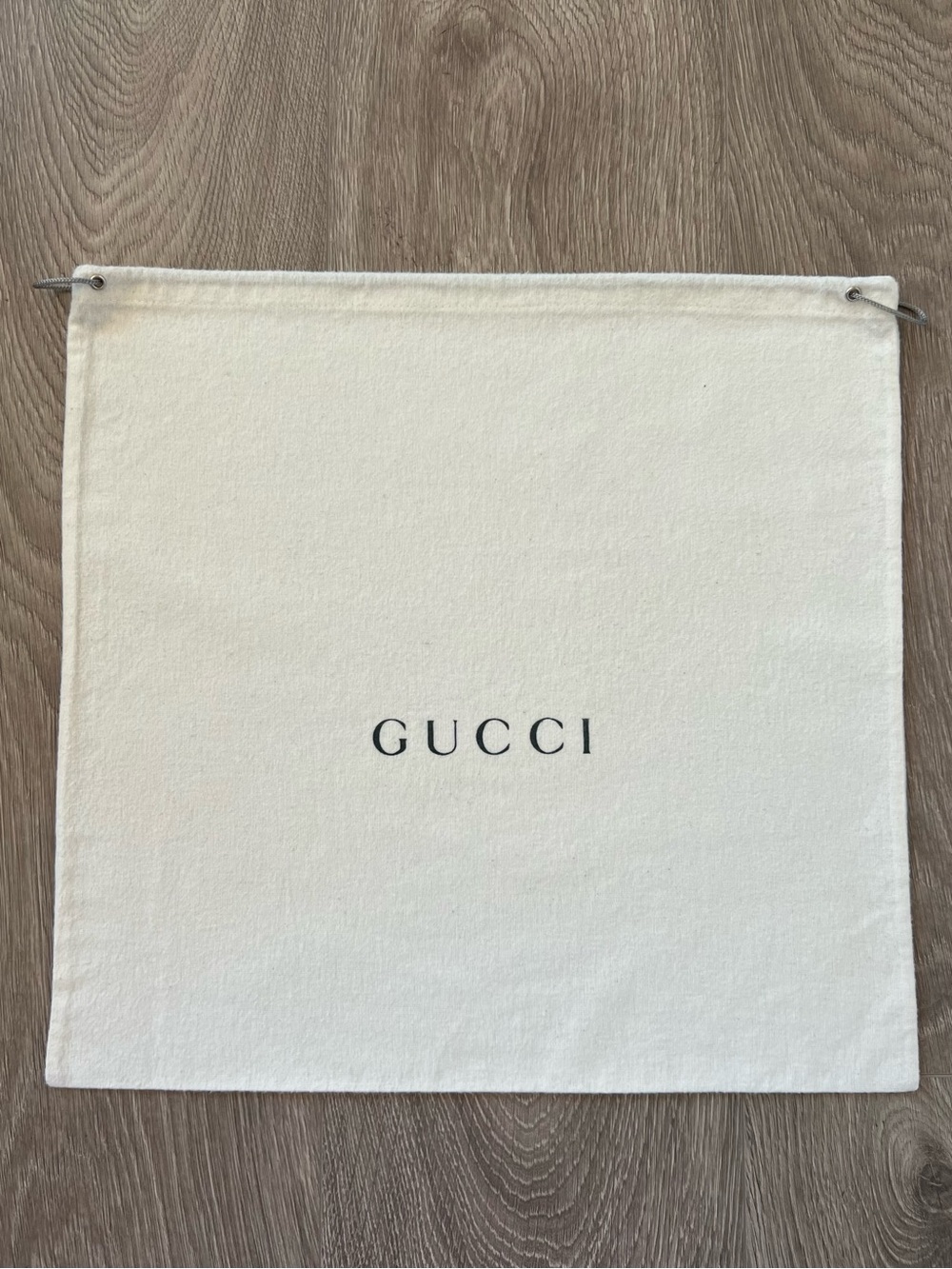 Gucci dust bag (C753)
